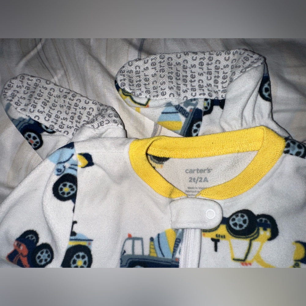 Carters Vehicles fleece pajamas bundle - Picture 3 of 5